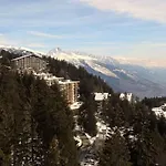 Near Slopes דירה